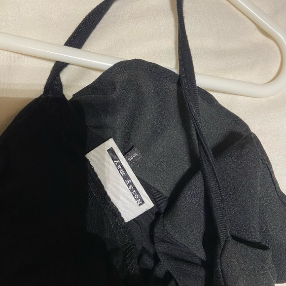 Off the shoulder frill bodysuit - Picture 3 of 3